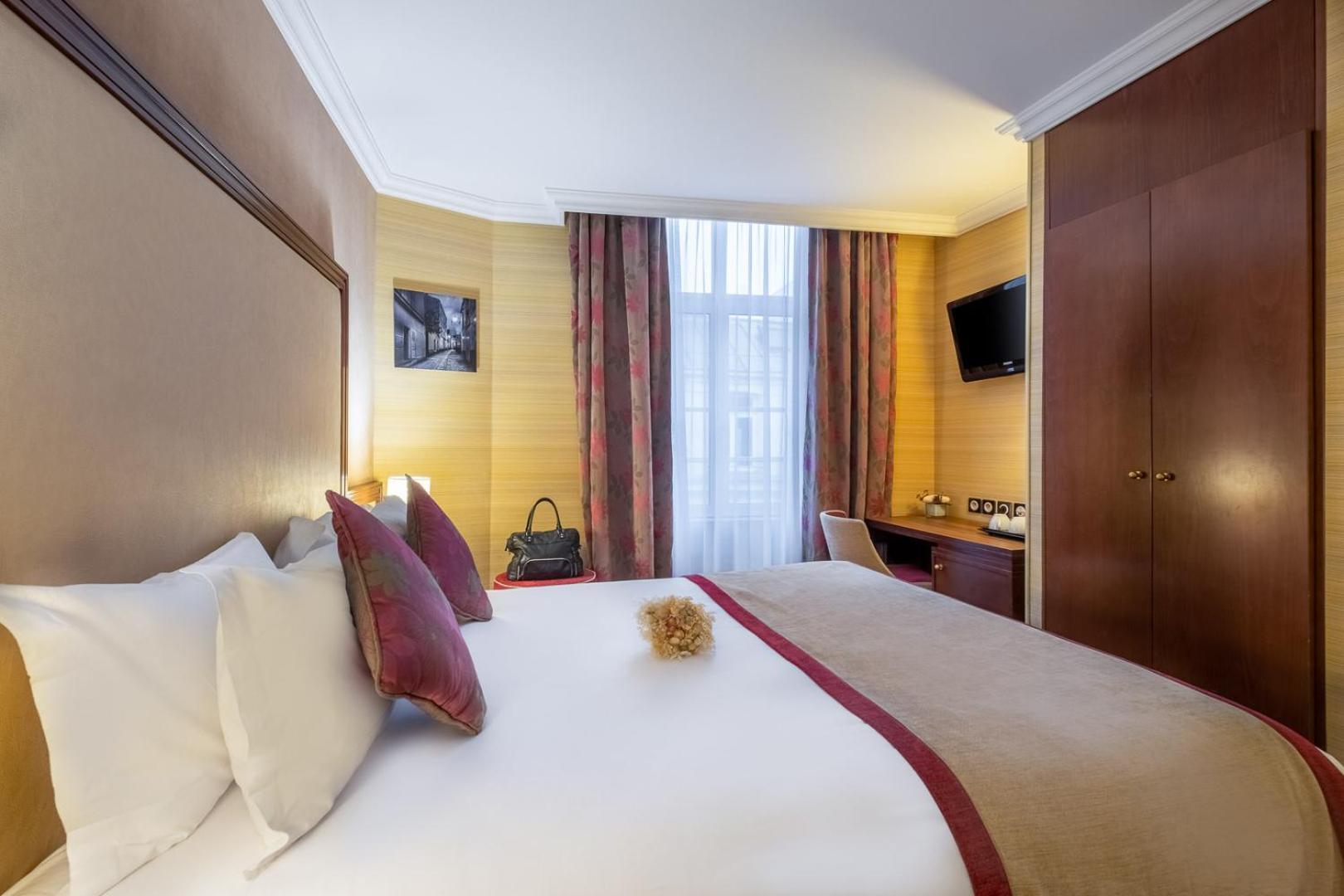 DELUXE Double Room – City View