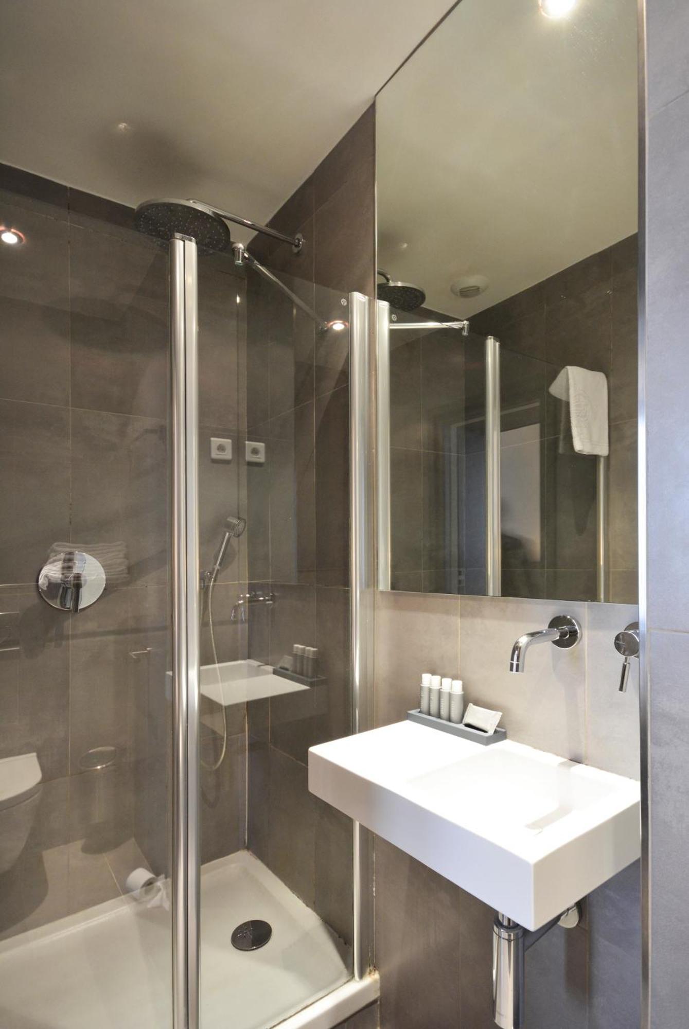 Single Room,1214999944:JPEG