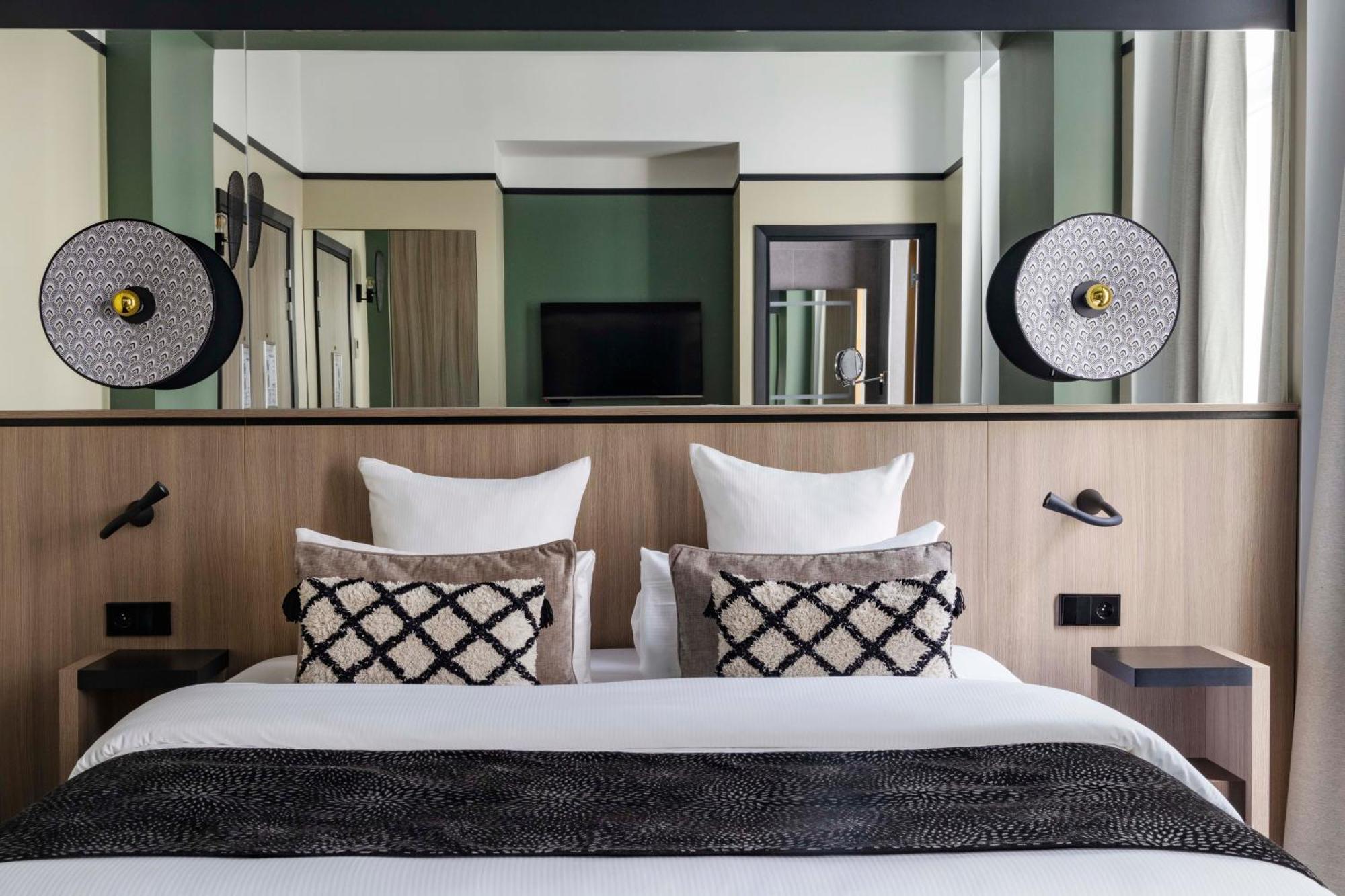 Executive Room,1215014938:JPEG