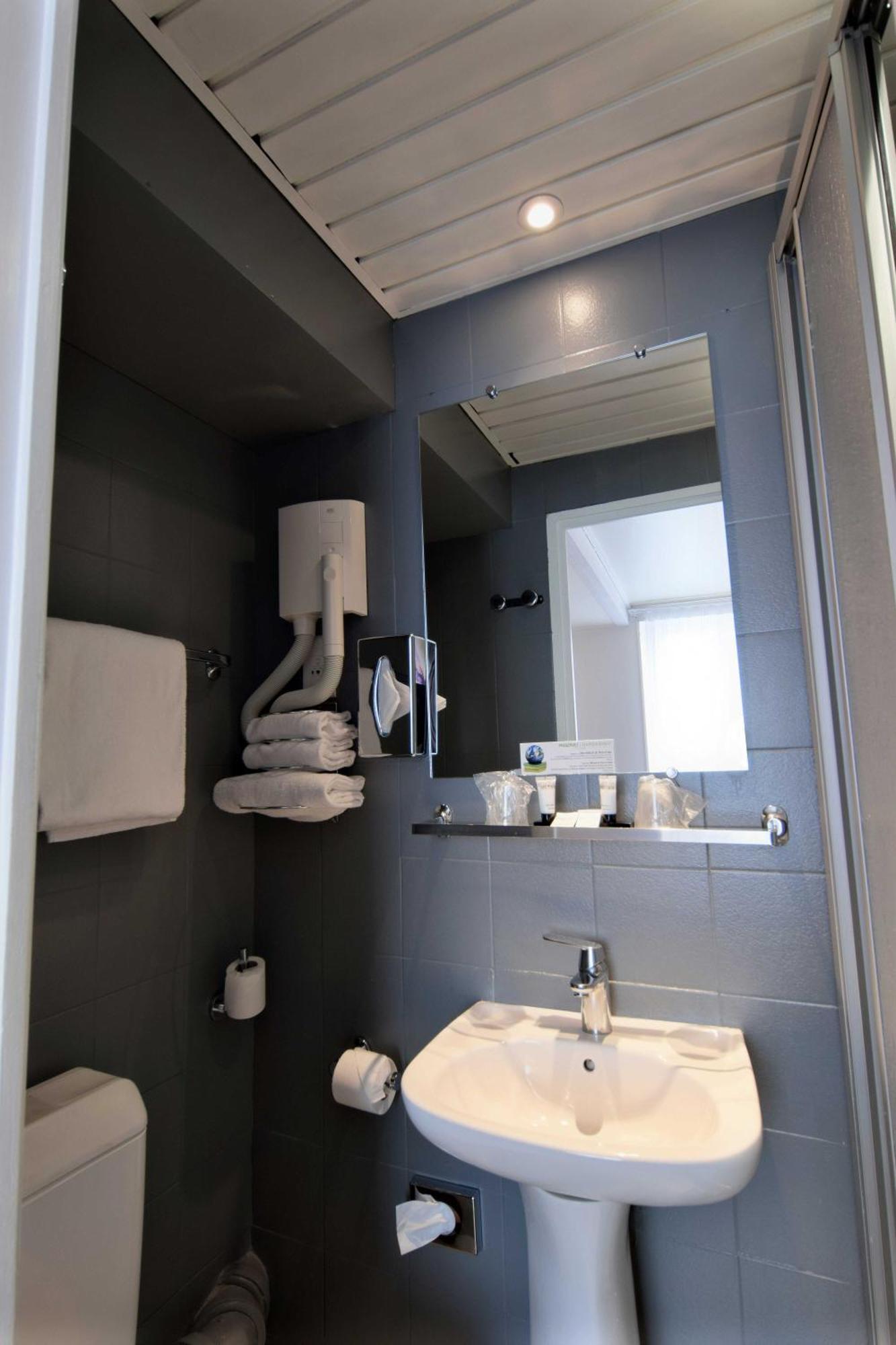 Superior Single Room,1215040792:JPEG
