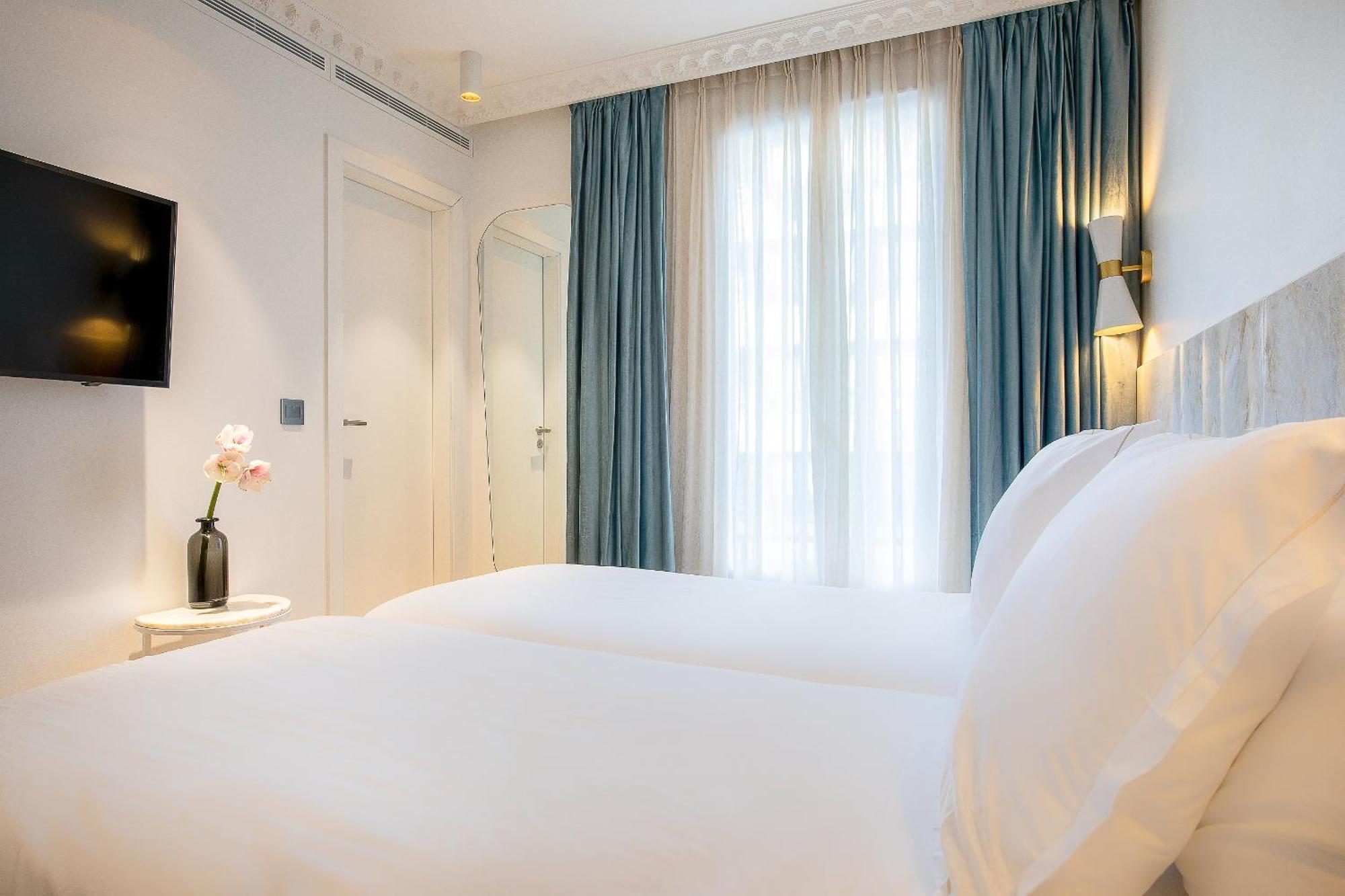 Traditional Twin Room
