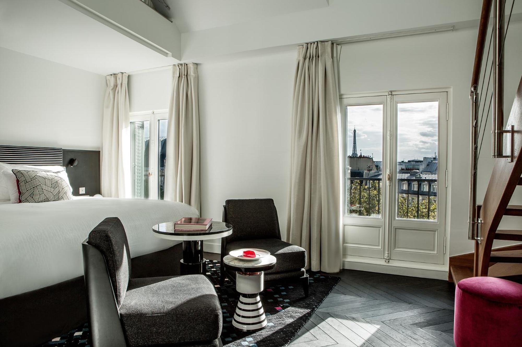 Duplex Eiffel Tower Suite