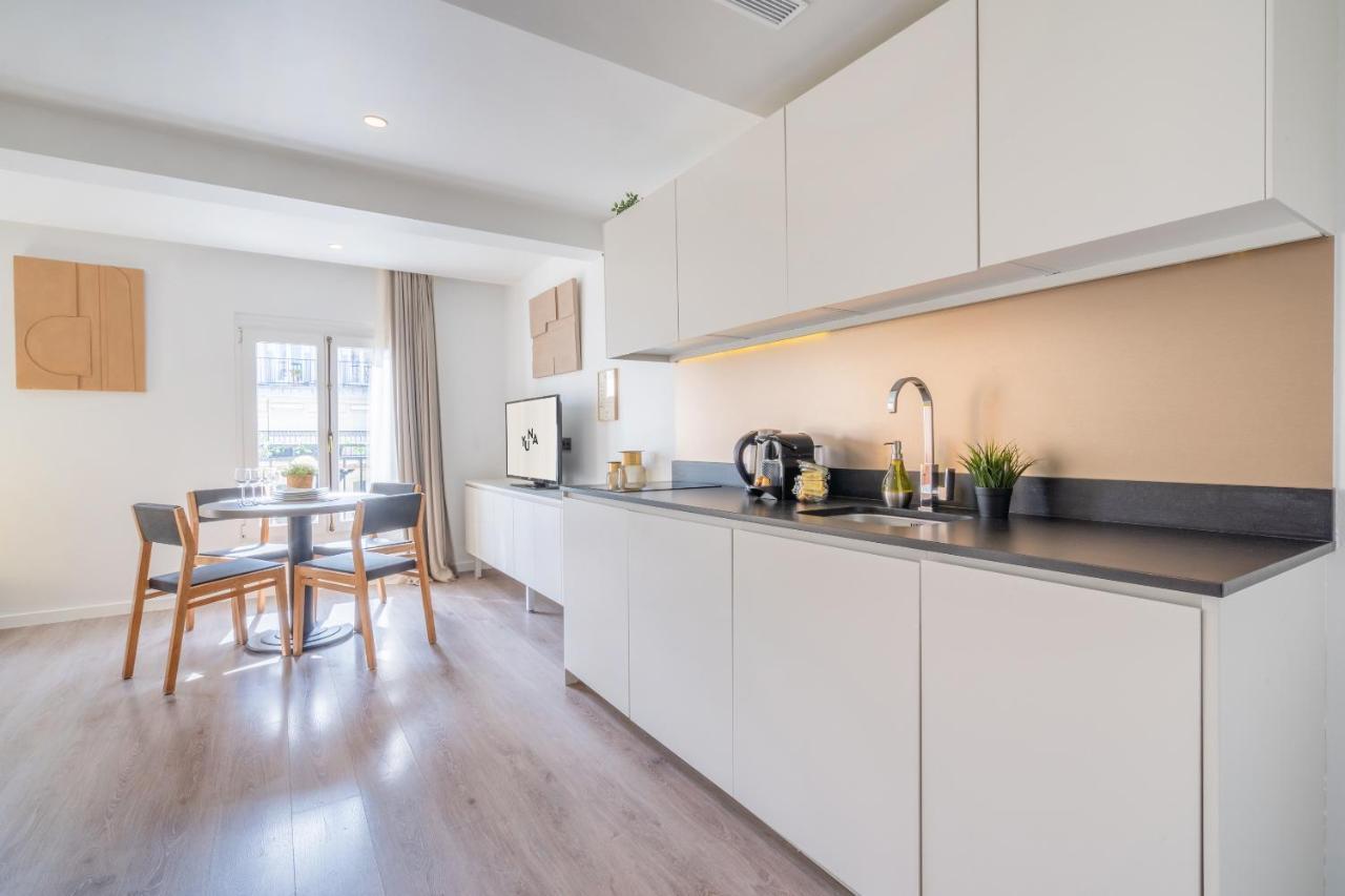 1 Bedroom Apartment Balcony City View 38m2