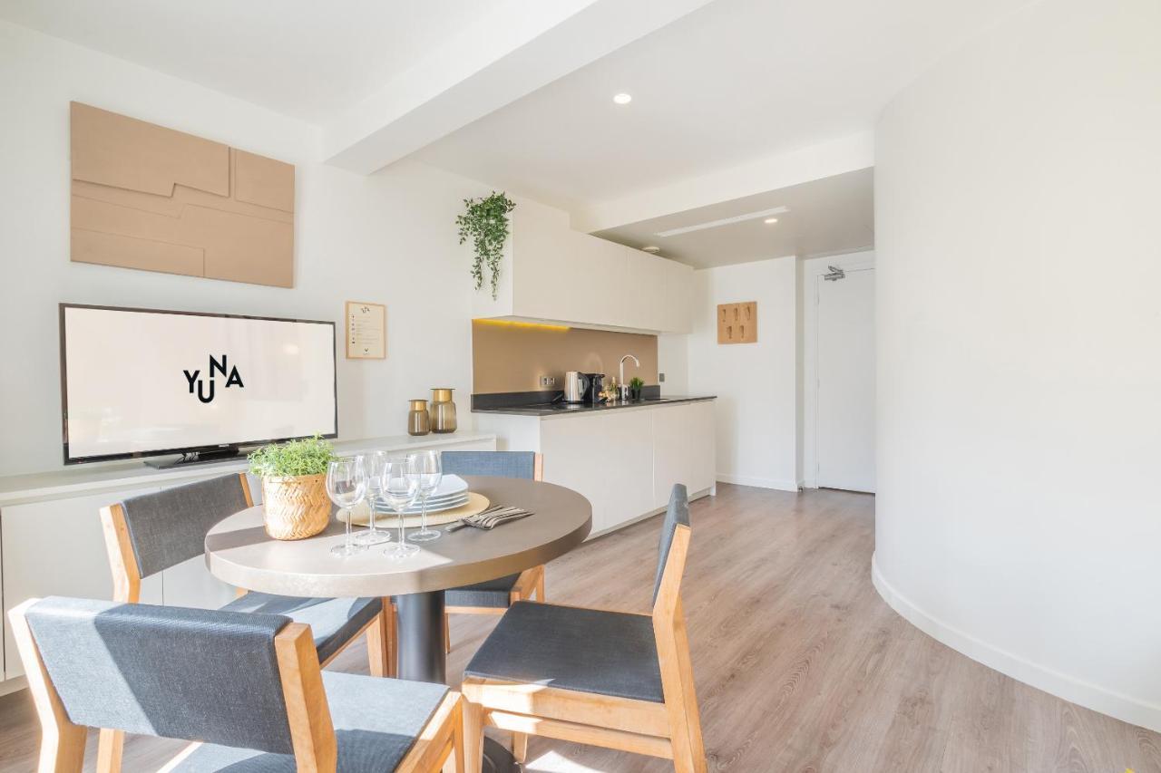 1 Bedroom Apartment Balcony City View 38m2