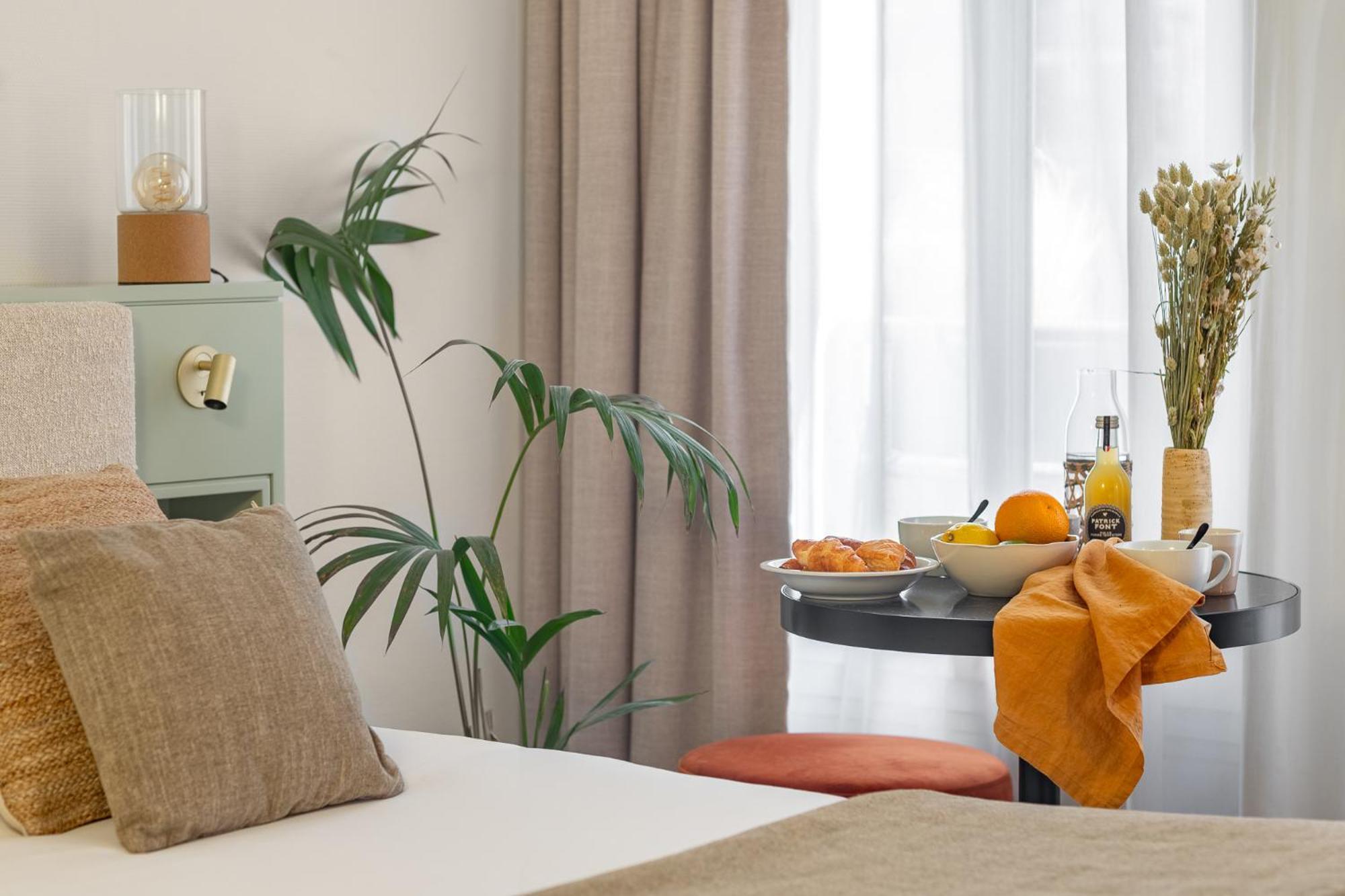 One-Bedroom Apartment,1273872664:JPEG