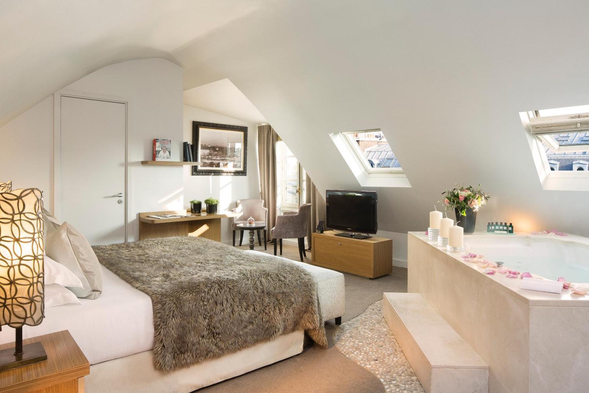 Junior Suite Pyramides,1470332762:JPEG
