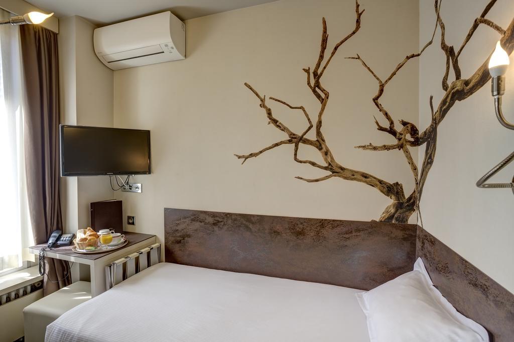 Small Single Room