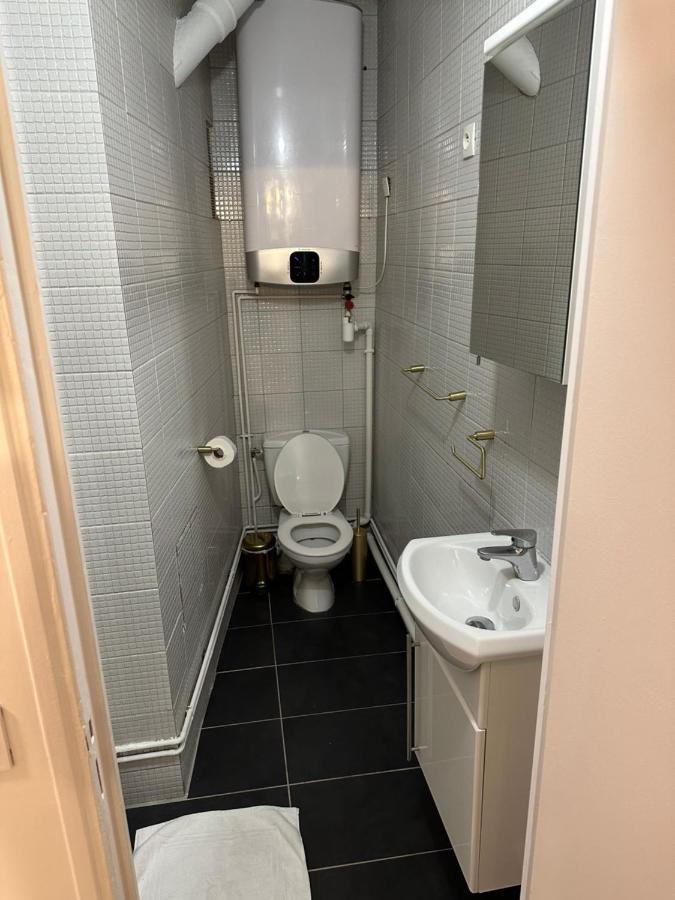 Standard Triple Studio