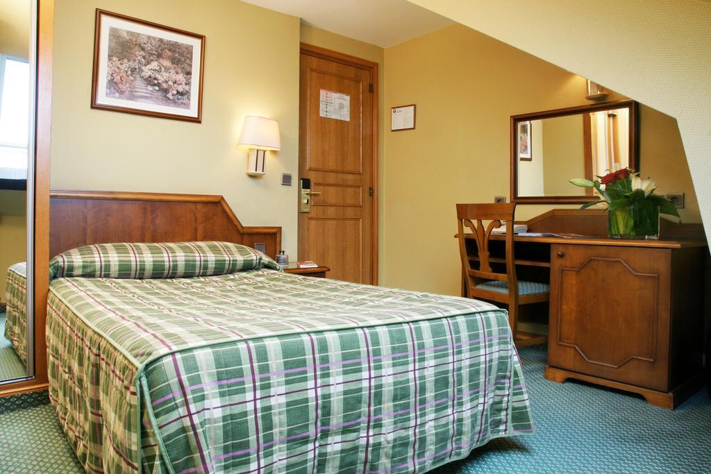 Standard Twin Room with Sofa,1279149577:JPEG