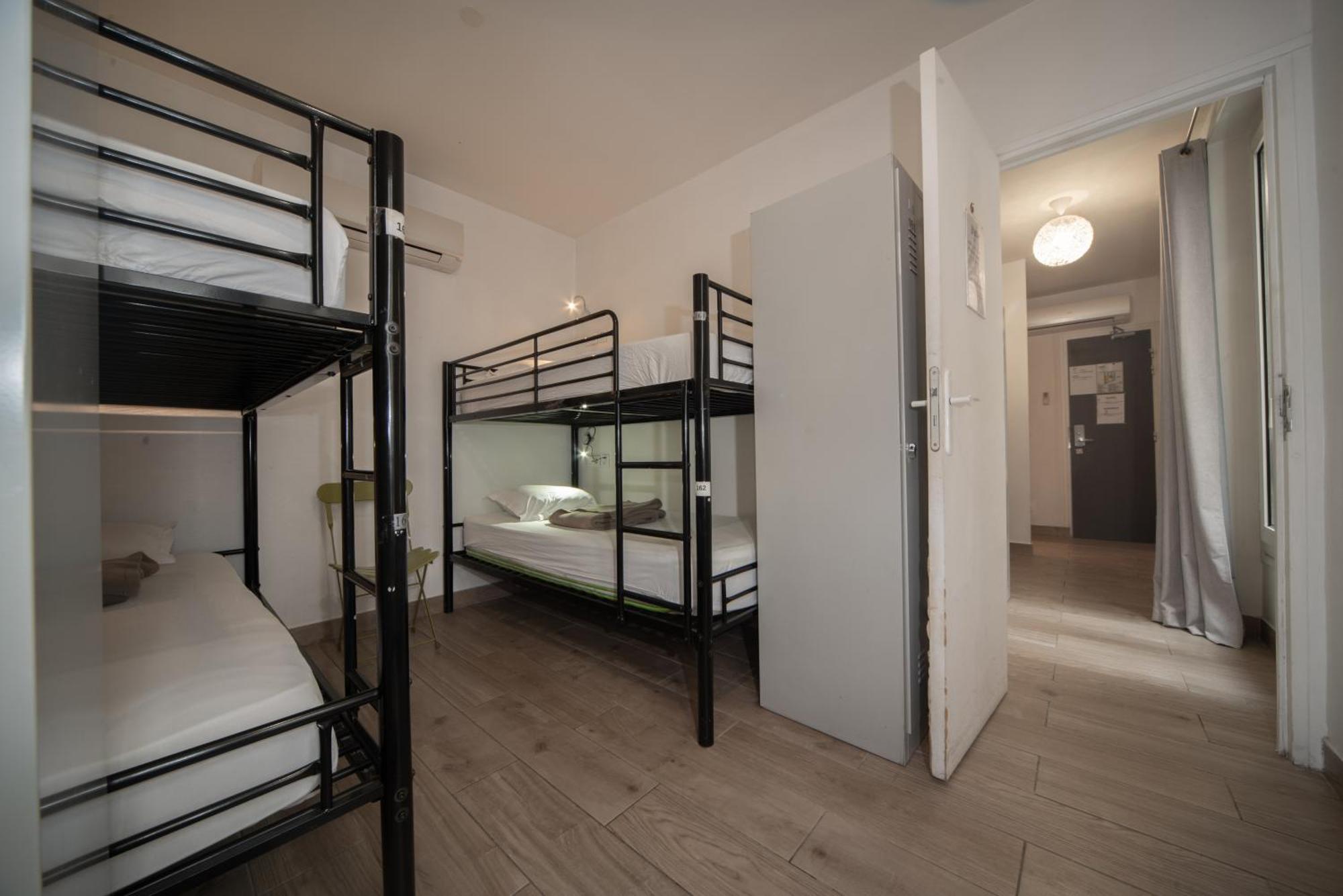Bed in 8-Bed Mixed Dormitory Room,1543684849:JPEG