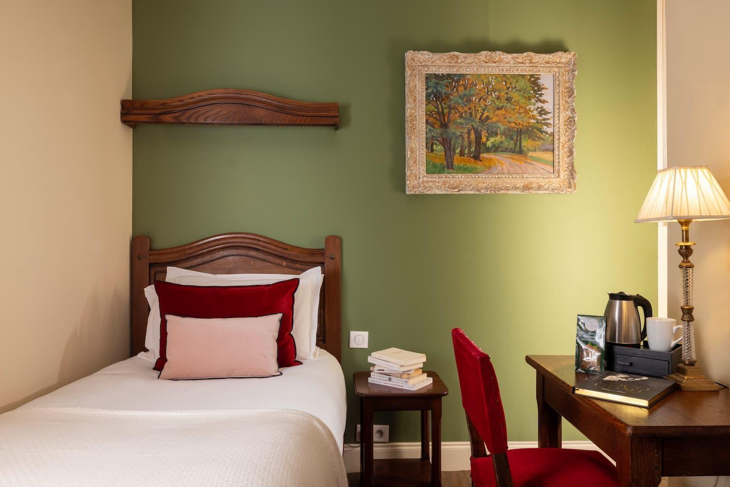 Solo Room