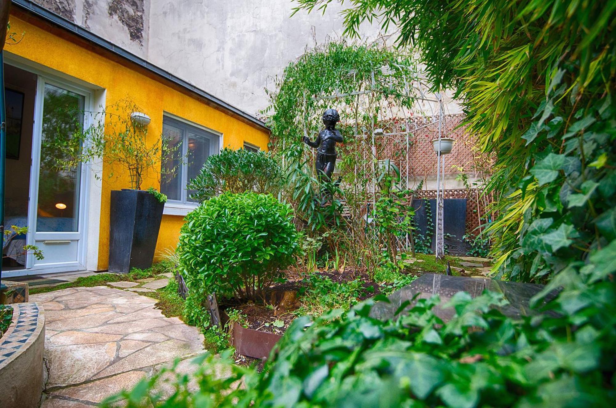 Double Room Garden View