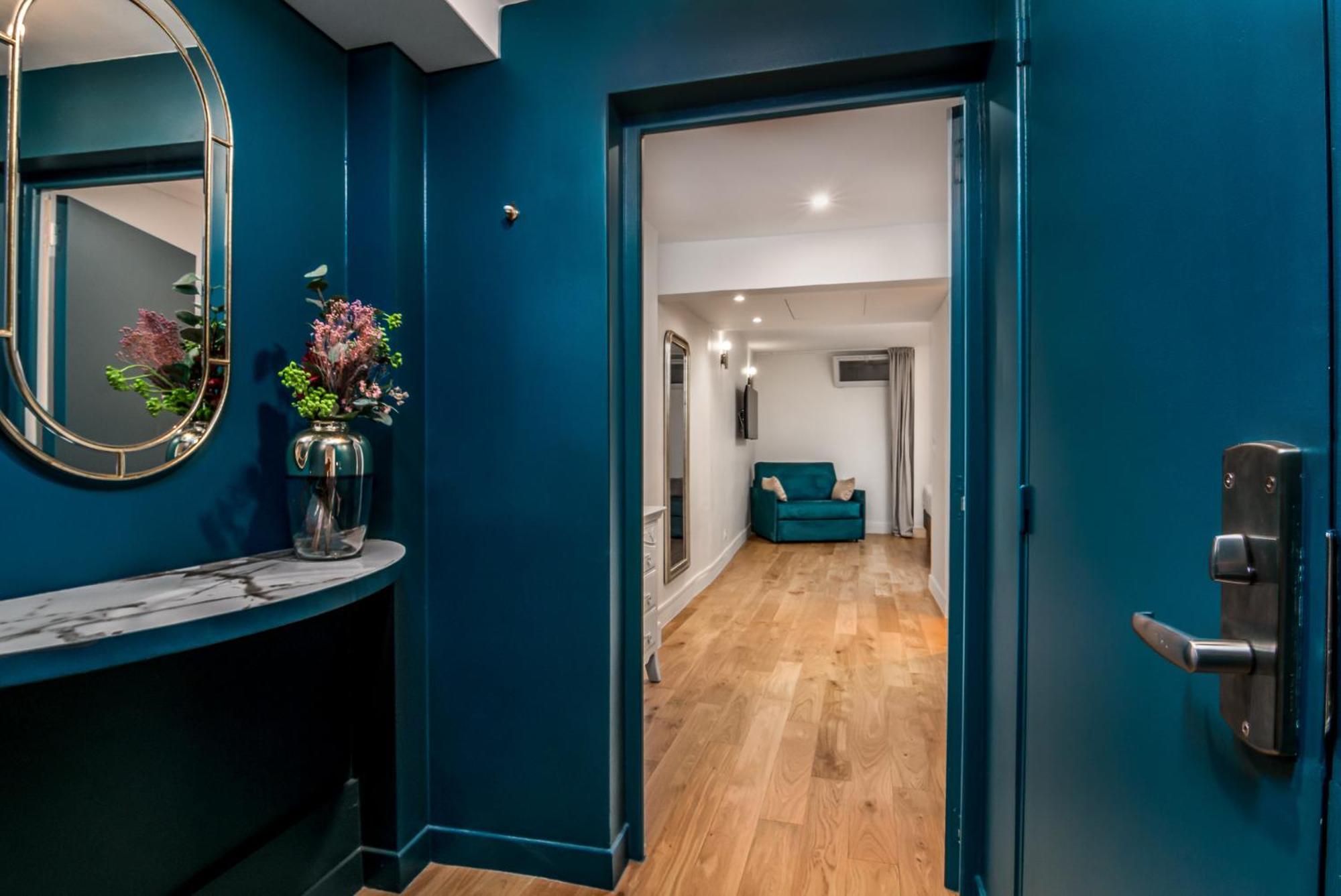 Large One-Bedroom Apartment at 45