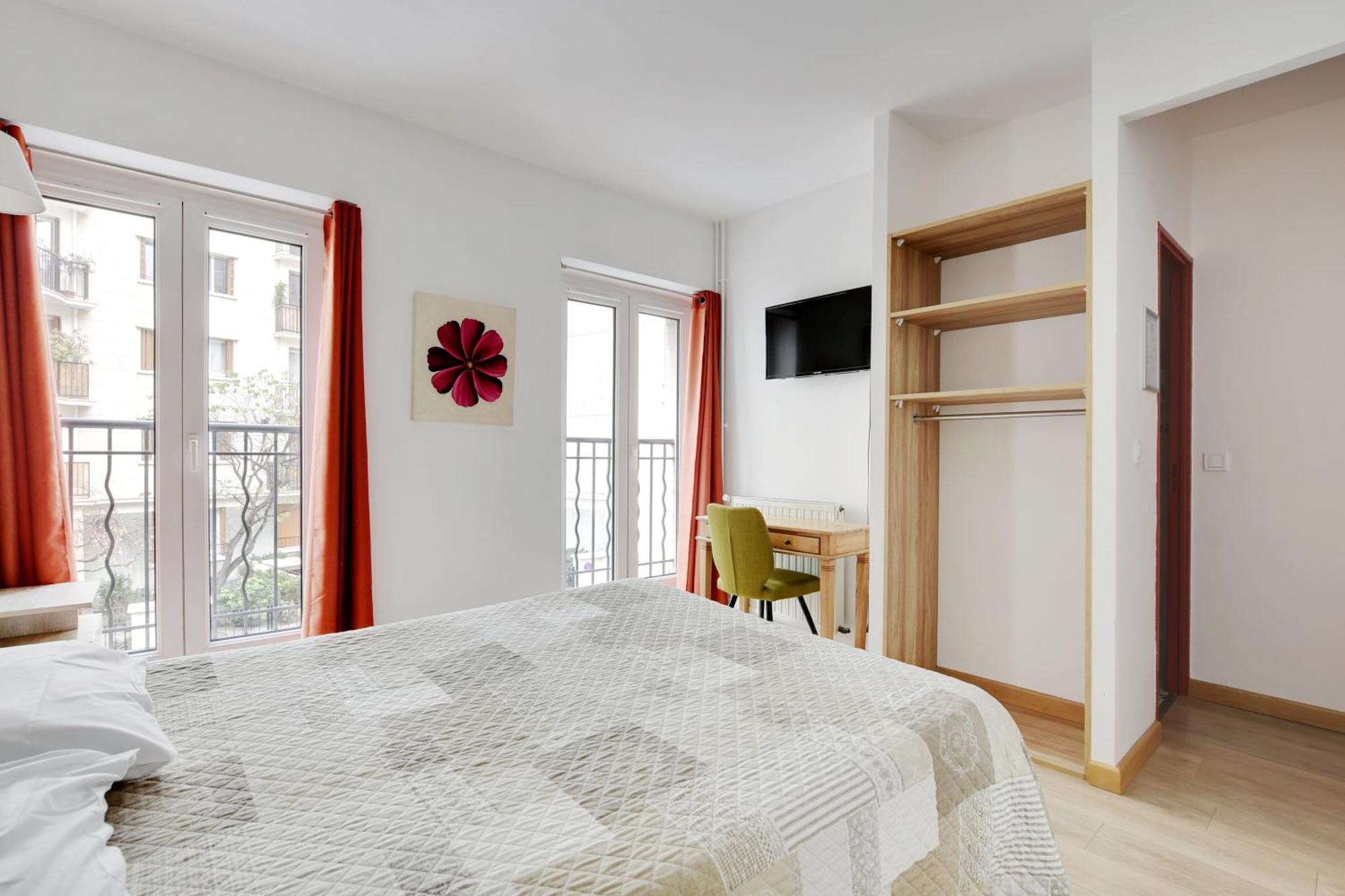 Double Room,1643772004:JPEG