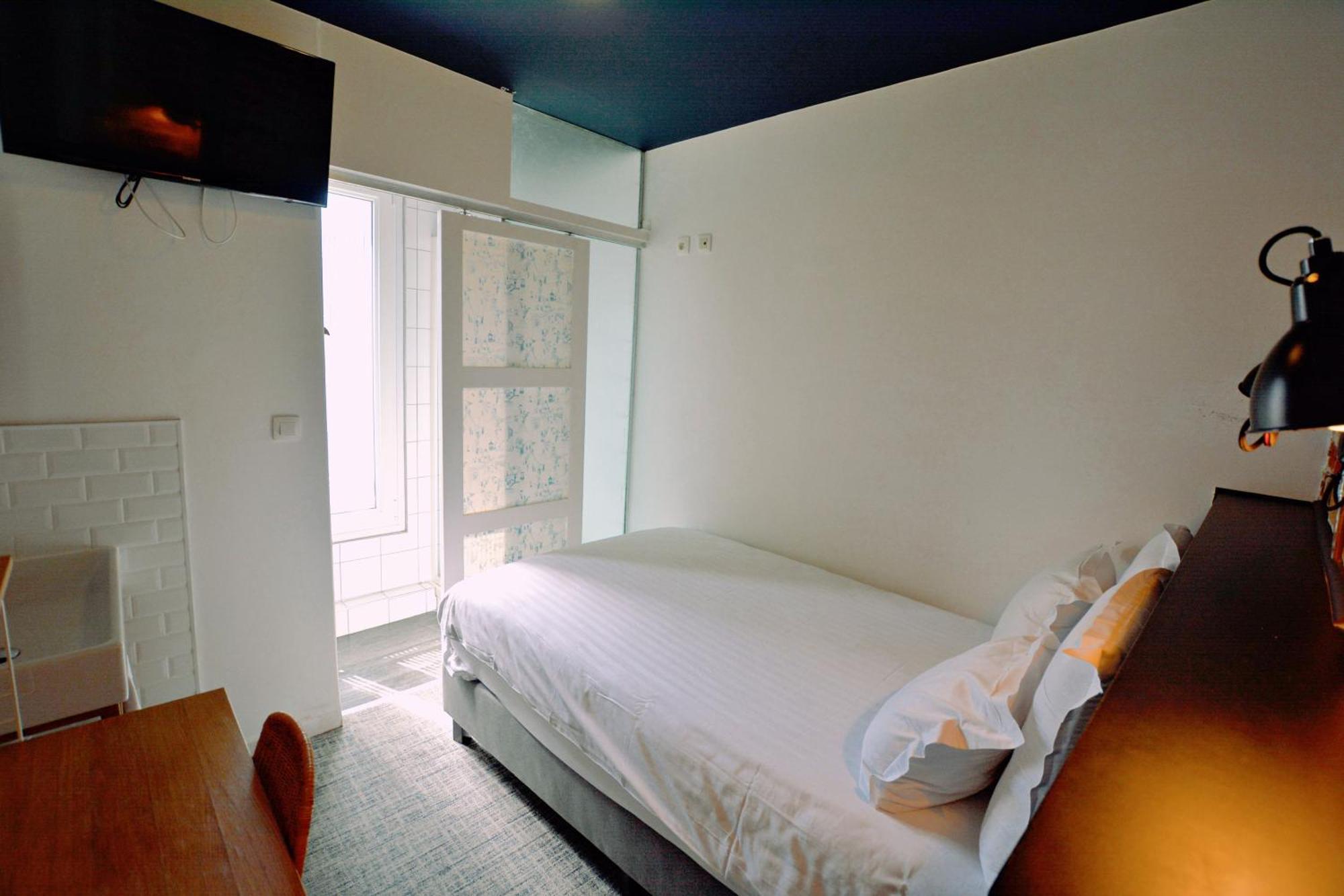 Standard Single Room,1672562631:JPEG