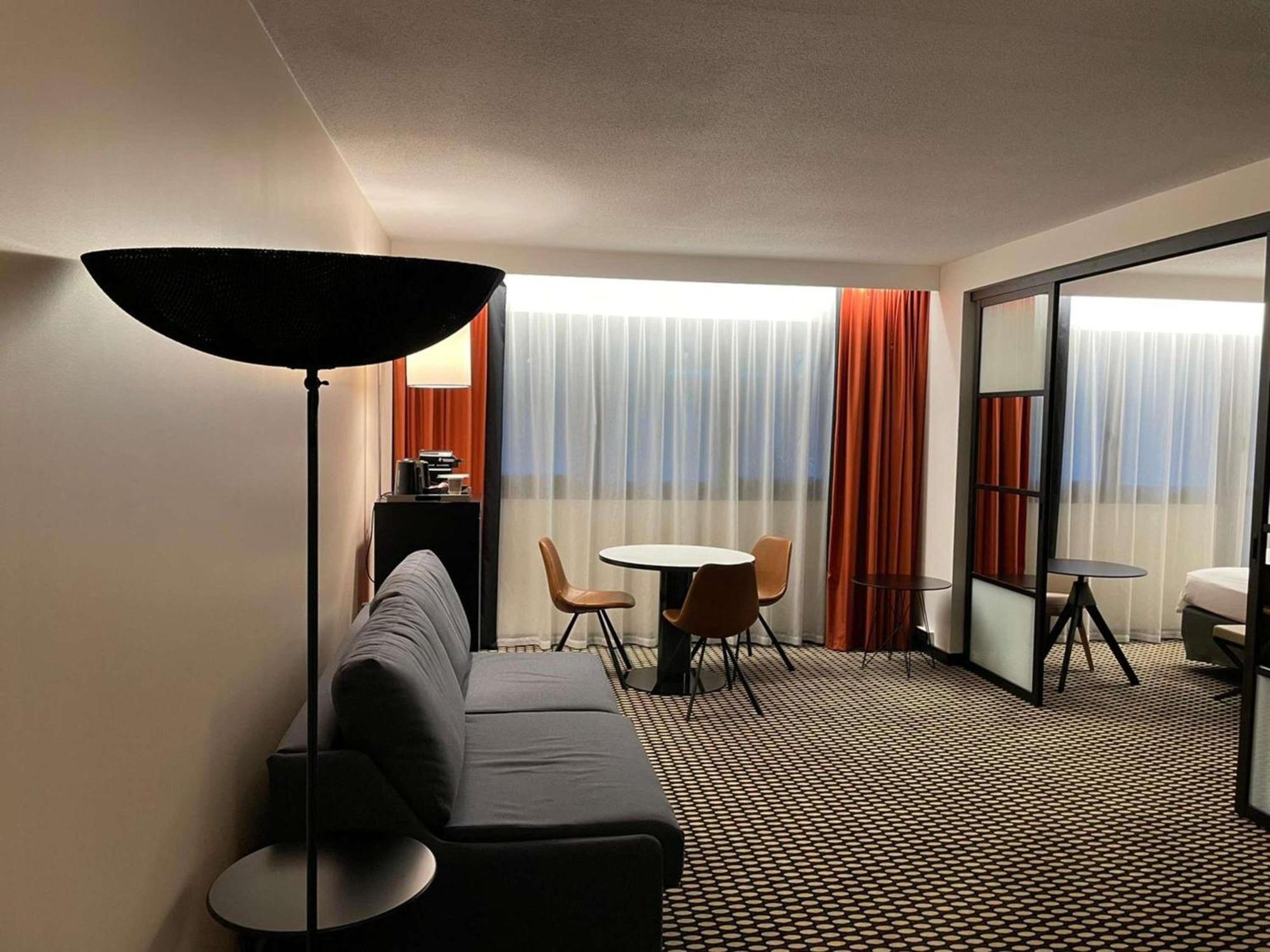 Family Suite with 1 King-Size bed and 1 Sofa bed - High floor