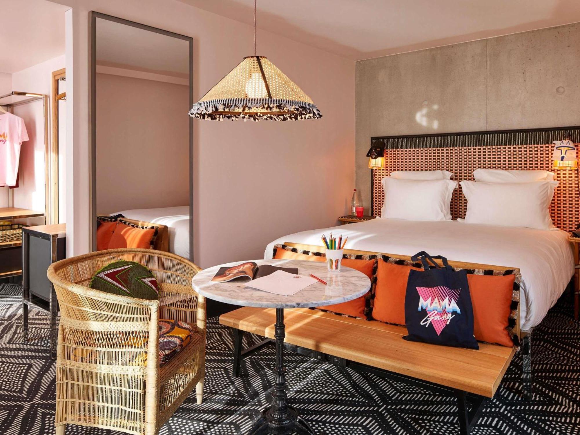 Large Mama Double Room with Two Double Beds