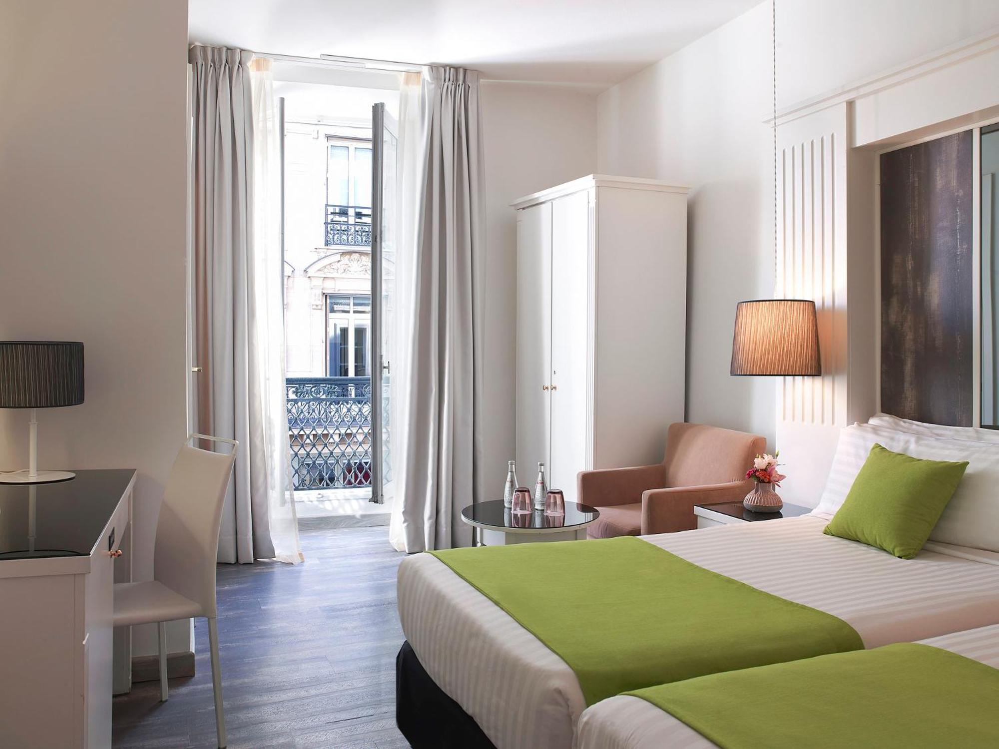 Twin Room