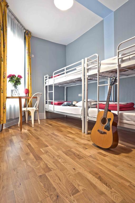 Quadruple Room with Private Bathroom