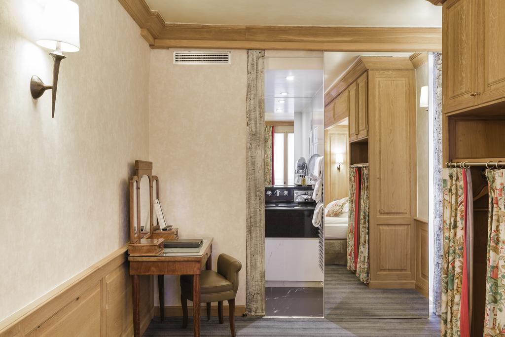 One-Bedroom Duplex Suite