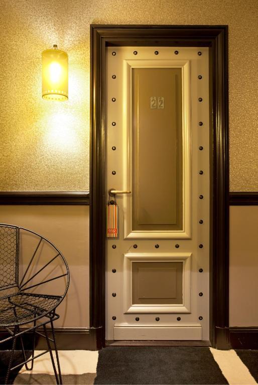 Deluxe Room,1580305819:JPEG
