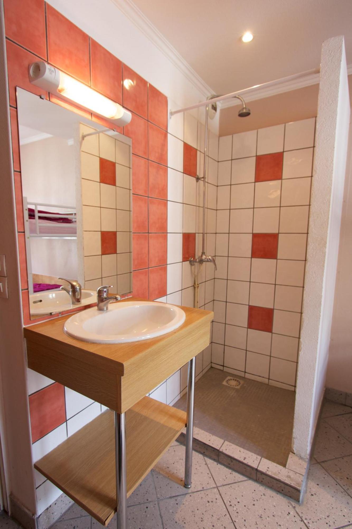 Quadruple Room Private Bathroom