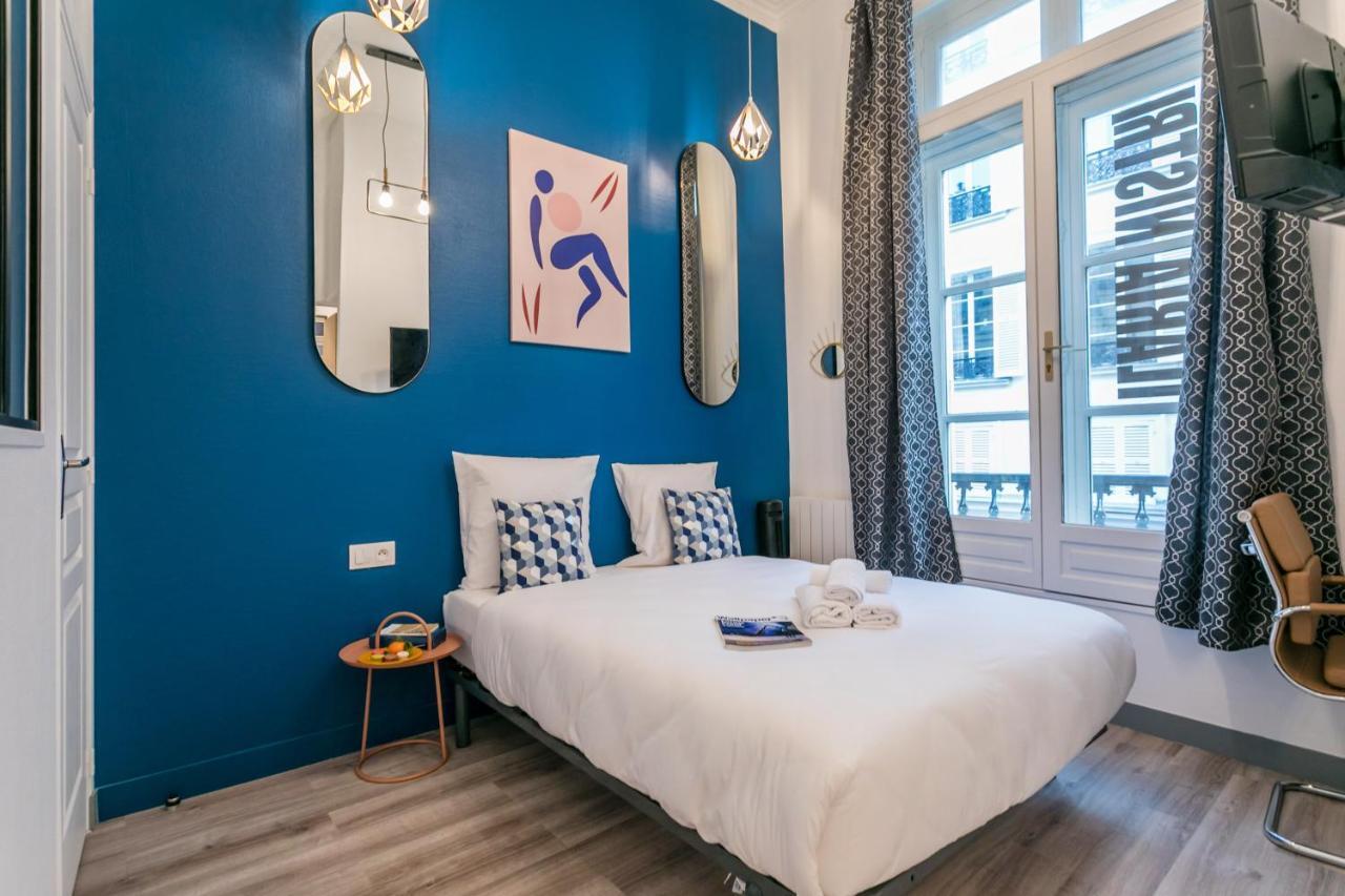 Two-Room Apartment,958166488:JPEG