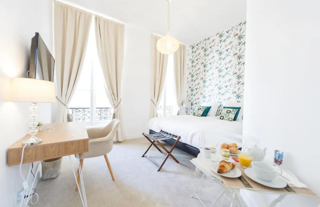 Maison De Lignieres - Guest House - Paris Quartier Champs-Elysees-1