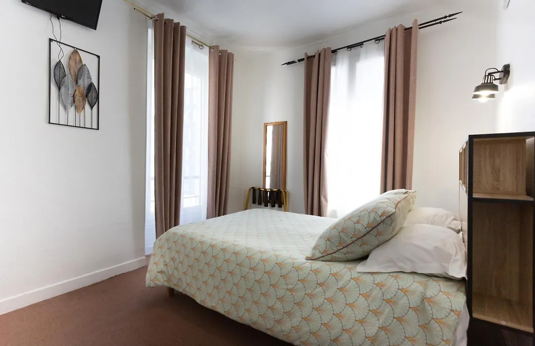 Ideal Hotel-1