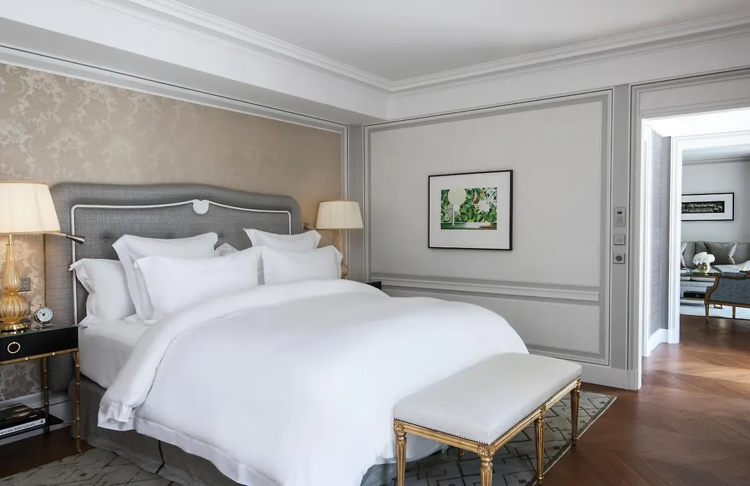 Hotel De Crillon-1