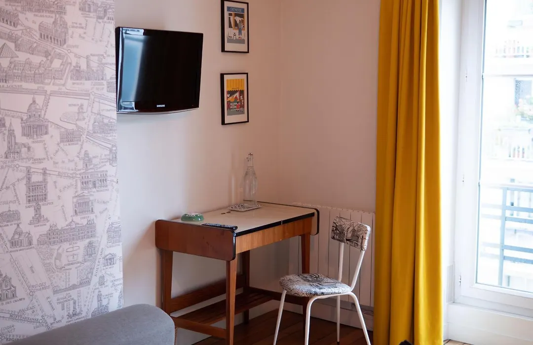 Chez Pepe Merle - Chambres D'Hotes Dans Le Quartier Du Pere Lachaise-1