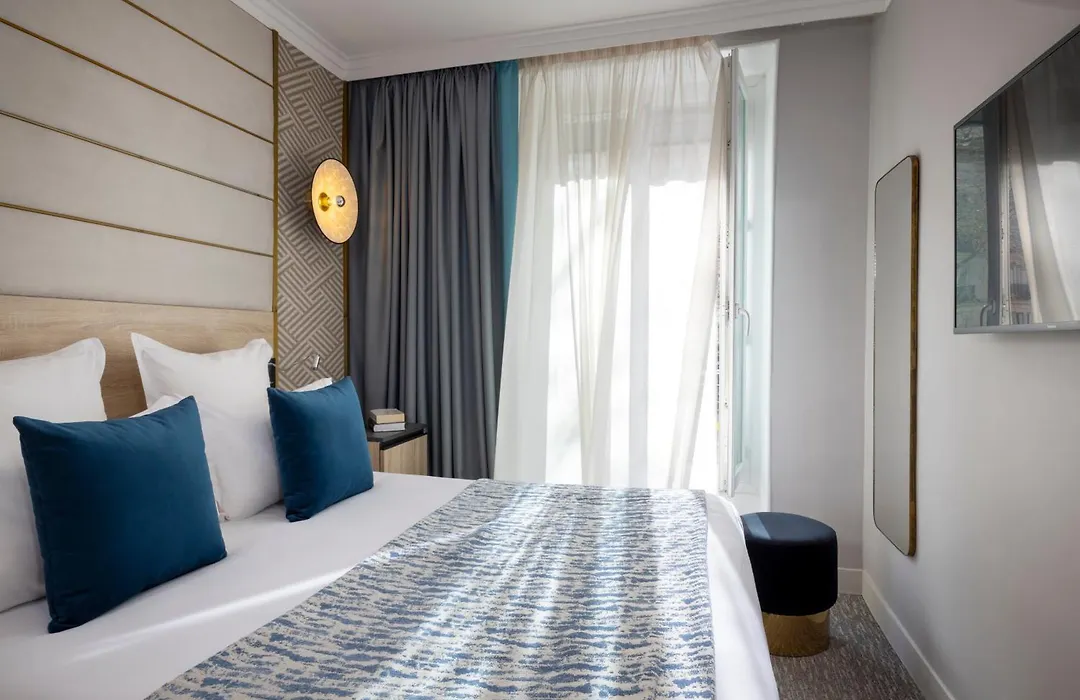 Hotel Nude Paris - Color Vision-1