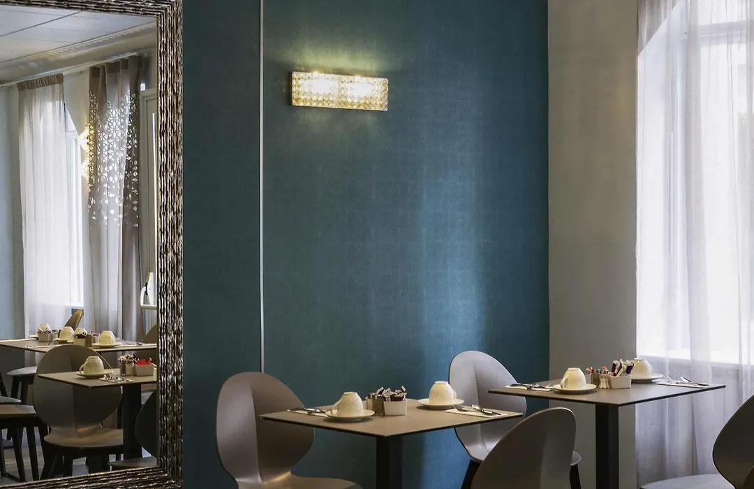 Mercure Paris Opera Faubourg Montmartre-1