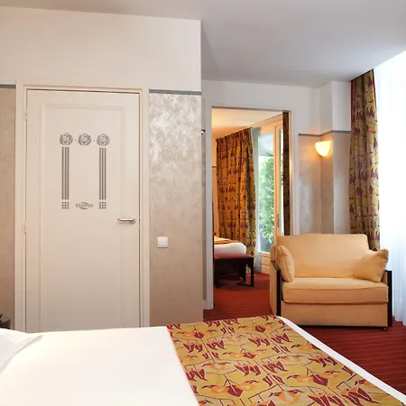 Hotel Eiffel Seine-3