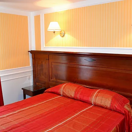 Hotel Touring Opera-3