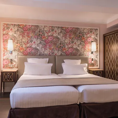 Crystal Hotel-3
