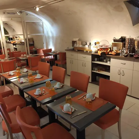 Hotel Le Relais Saint Charles-3