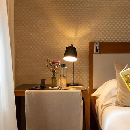 Hotel Le Six-2