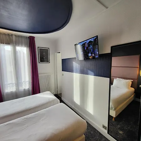 Accueil Hotel Paris Pigalle Montmartre - Hotel Renove-2