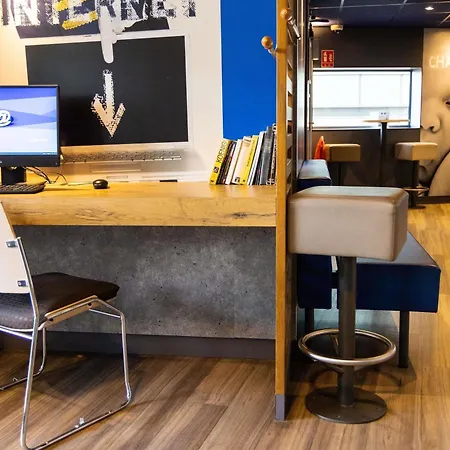 Ibis Budget Porte D'Orleans-3