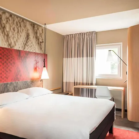 Ibis Paris Canal Saint Martin-3