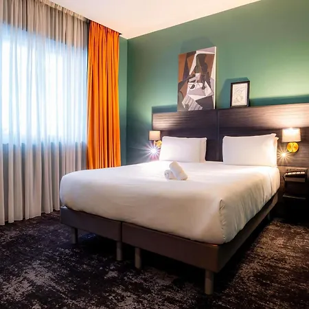 Mercure Paris Tour Eiffel Pont Mirabeau-2