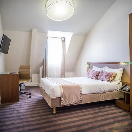 Art Hotel Batignolles-3